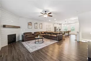 421 Stovall Pl, Woodstock, GA 30188 - Photo 5