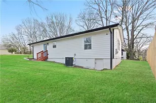 586 High Dr, Forest Park, GA 30297 - Photo 5