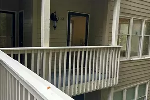 102 Bainbridge Dr, Atlanta, GA 30327 - Photo 5
