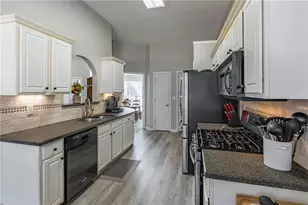 6348 Wilmington Way, Flowery Branch, GA 30542 - Photo 15