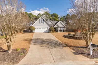 6348 Wilmington Way, Flowery Branch, GA 30542 - Photo 3
