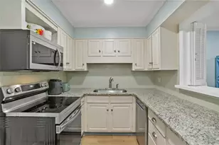 70 Old Ivy Rd NE, Atlanta, GA 30342 - Photo 9