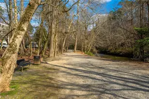 610 Oxbo Rd, Roswell, GA 30075 - Photo 53