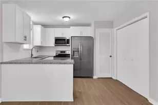 3033 Parkside Ct, Snellville, GA 30078 - Photo 5