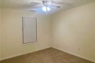 8973 Jimmy Lee Cir, Jonesboro, GA 30238 - Photo 11