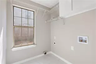 1321 Sweet Woods Dr, Lawrenceville, GA 30044 - Photo 15