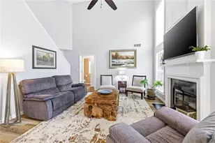 385 Cadeleigh Ct, Johns Creek, GA 30005 - Photo 9