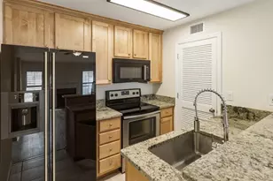 210 Granville Ct, Atlanta, GA 30328 - Photo 7