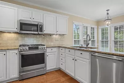 4480 Dobbs Crossing, Marietta, GA 30068 - Photo 13