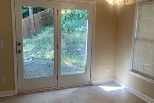 1707 Grace Ct SE, Smyrna, GA 30082 - Photo 9