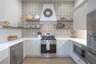 1585 Mercer Ave, College Park, GA 30337 - Photo 7