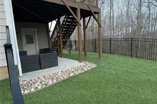 7314 Shady Tree Ct, Hoschton, GA 30548 - Photo 3