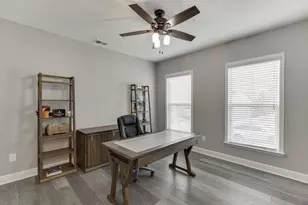 7314 Shady Tree Ct, Hoschton, GA 30548 - Photo 5