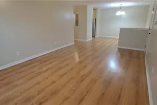 8304 Fairington Ridge Cir, Lithonia, GA 30038 - Photo 3