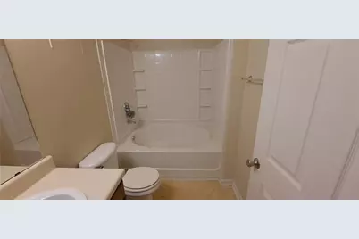 8304 Fairington Ridge Circle, Lithonia, GA 30038 - Photo 13