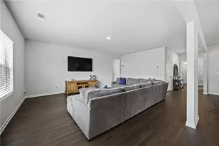 933 Nandina Ln, Loganville, GA 30052 - Photo 13