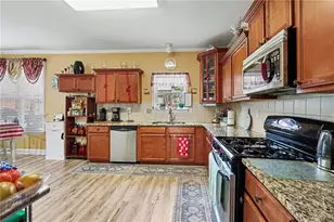 1420 Rose Terrace Cir, Loganville, GA 30052 - Photo 11