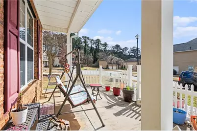 1420 Rose Terrace Circle, Loganville, GA 30052 - Photo 3