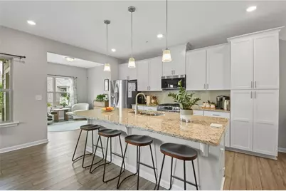 743 Brecklin Ln, Woodstock, GA 30188 - Photo 5