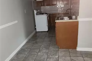 5945 Sutcliff Square, Lithonia, GA 30058 - Photo 3