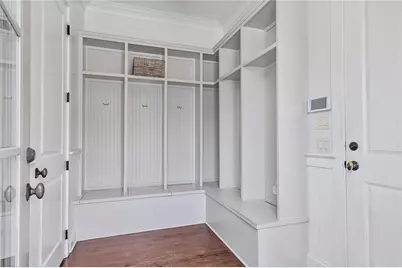 750 E Powderhorn Road, Atlanta, GA 30342 - Photo 35