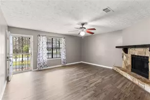 5328 Biffle Down Rd, Stone Mountain, GA 30088 - Photo 7