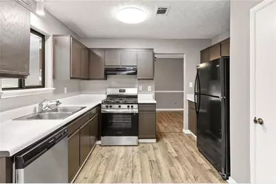 5328 Biffle Down Road, Stone Mountain, GA 30088 - Photo 3