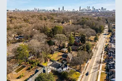 1373 M L King Jr Drive SW, Atlanta, GA 30314 - Photo 33