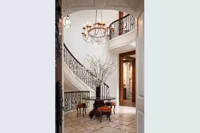 660 W Conway Drive NW, Atlanta, GA 30327 - Photo 5