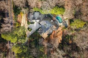 660 W Conway Dr NW, Atlanta, GA 30327 - Photo 3