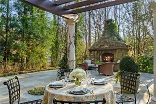 660 W Conway Dr NW, Atlanta, GA 30327 - Photo 17