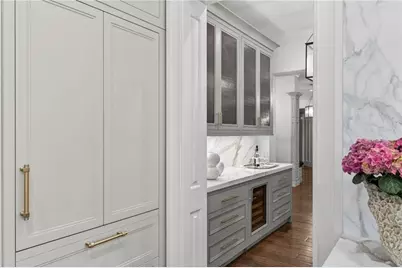 660 W Conway Drive NW, Atlanta, GA 30327 - Photo 33