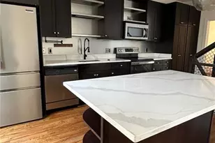 1345 Stirling Ct, Atlanta, GA 30318 - Photo 5