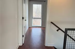 1345 Stirling Ct, Atlanta, GA 30318 - Photo 19