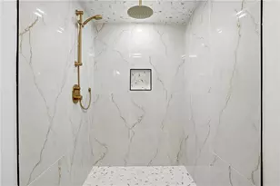 265 Marchand Ct, Atlanta, GA 30328 - Photo 33