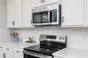 836 Leraes Way, Loganville, GA 30052 - Photo 7