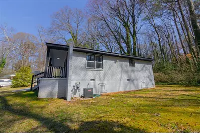 4324 Greenleaf Lane, Forest Park, GA 30297 - Photo 11