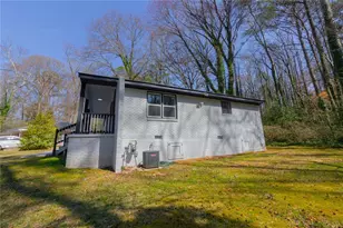 4324 Greenleaf Ln, Forest Park, GA 30297 - Photo 11