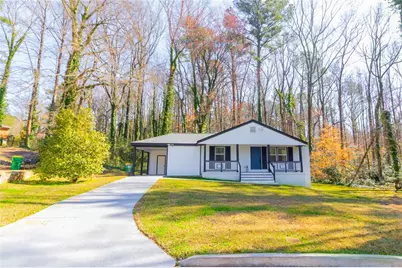 4324 Greenleaf Lane, Forest Park, GA 30297 - Photo 3