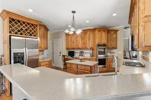 2360 Ivey Oaks Pl, Stone Mountain, GA 30087 - Photo 9