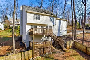 2517 Zachary Woods Dr, Marietta, GA 30064 - Photo 19