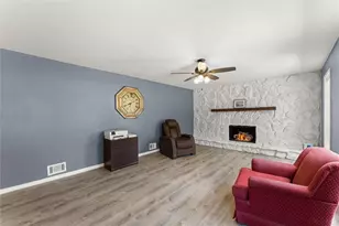 2878 Clearbrook Dr NE, Marietta, GA 30068 - Photo 9