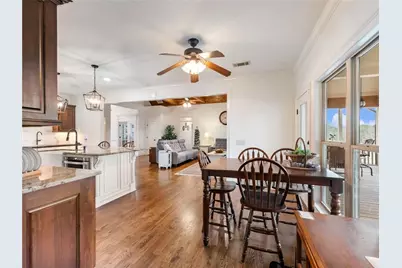 8629 Drake Drive, Lula, GA 30554 - Photo 15