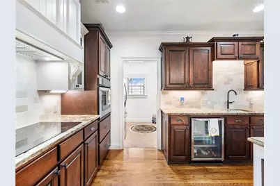 8629 Drake Drive, Lula, GA 30554 - Photo 11