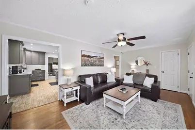 2654 Estelle Court SE, Smyrna, GA 30082 - Photo 3