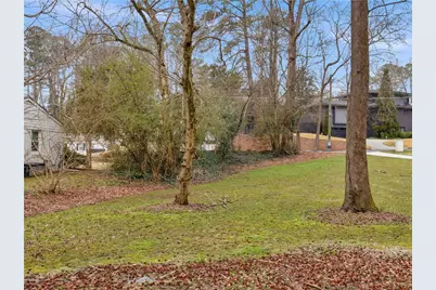 1739 Wayland Circle NE, Atlanta, GA 30319 - Photo 7