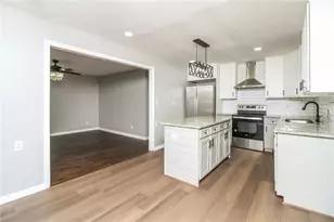 2362 Macon Dr SW, Atlanta, GA 30315 - Photo 11