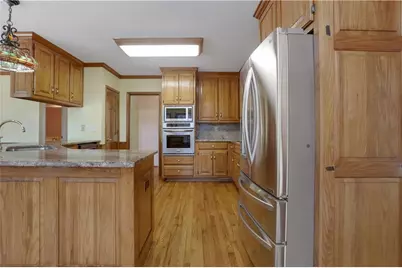 8780 Glen Ferry Drive, Johns Creek, GA 30022 - Photo 7