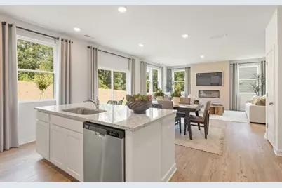 5326 Mulberry Creek Way, Flowery Branch, GA 30542 - Photo 7