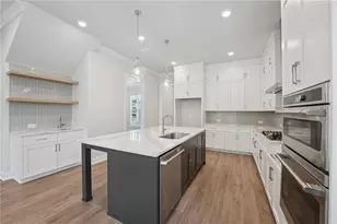 572 Sawnee Vlg Blvd, Cumming, GA 30040 - Photo 3